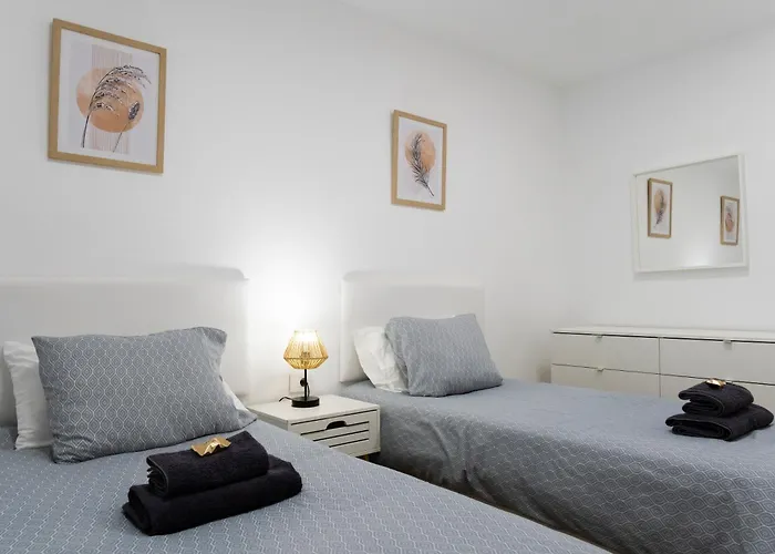 公寓 Mandarina 5 *